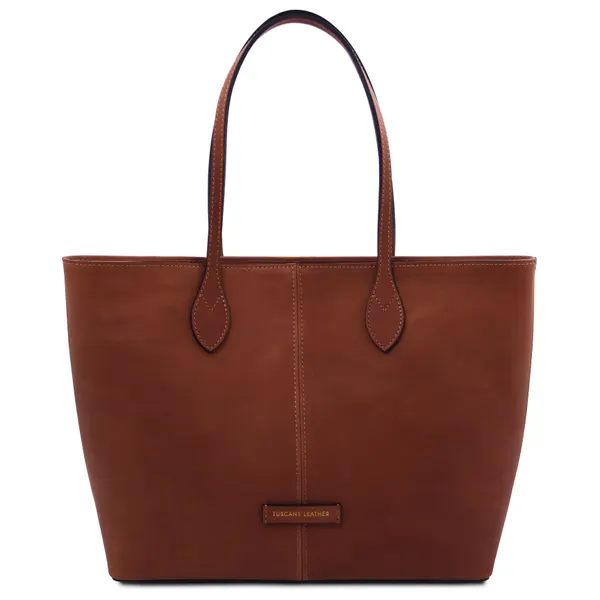 Essenza レザーショルダーバッグ